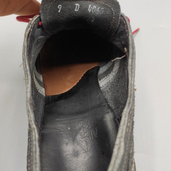 Allen Edmonds Men's Neumok Wingtip Leather Shoes - Picture 9 of 9